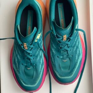 Hoka One Speedgoat 5